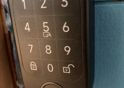 侵入者を防ぐスマートロック-学処の備品